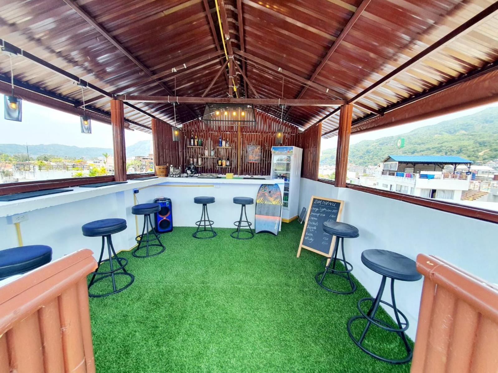 Issara Patong Beach Ngoại thất bức ảnh