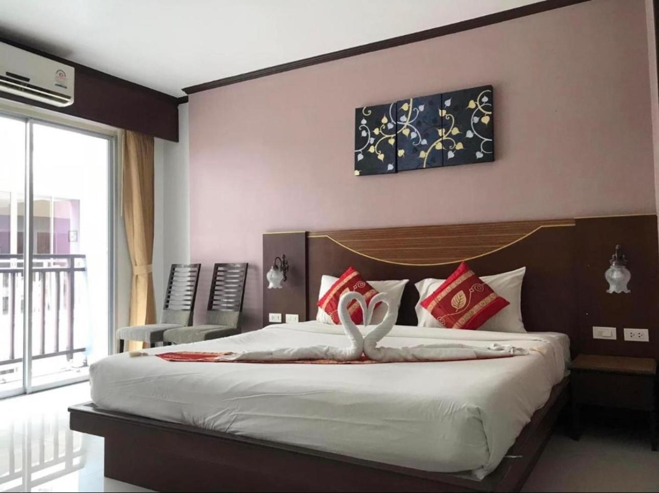 Issara Patong Beach Ngoại thất bức ảnh