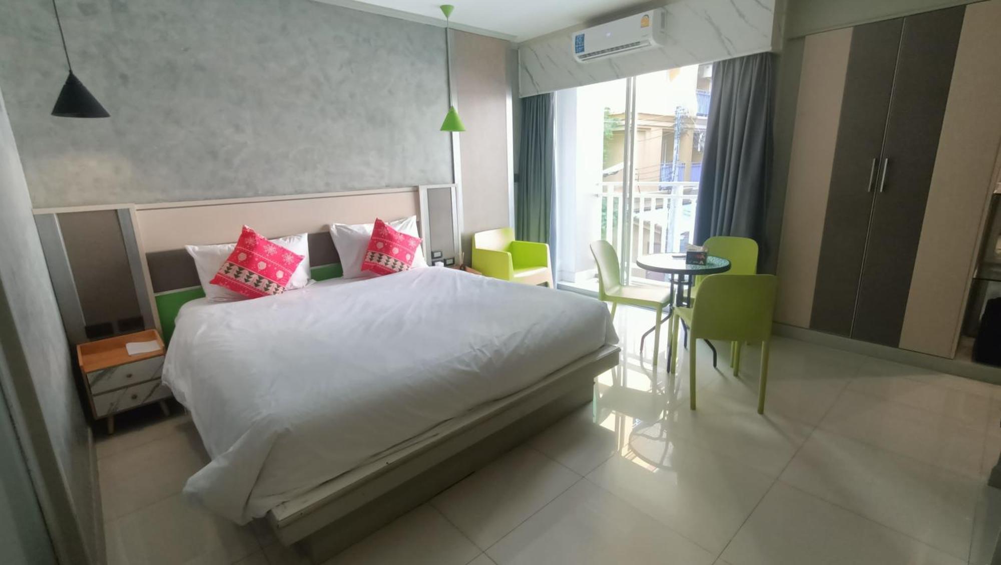 Issara Patong Beach Ngoại thất bức ảnh