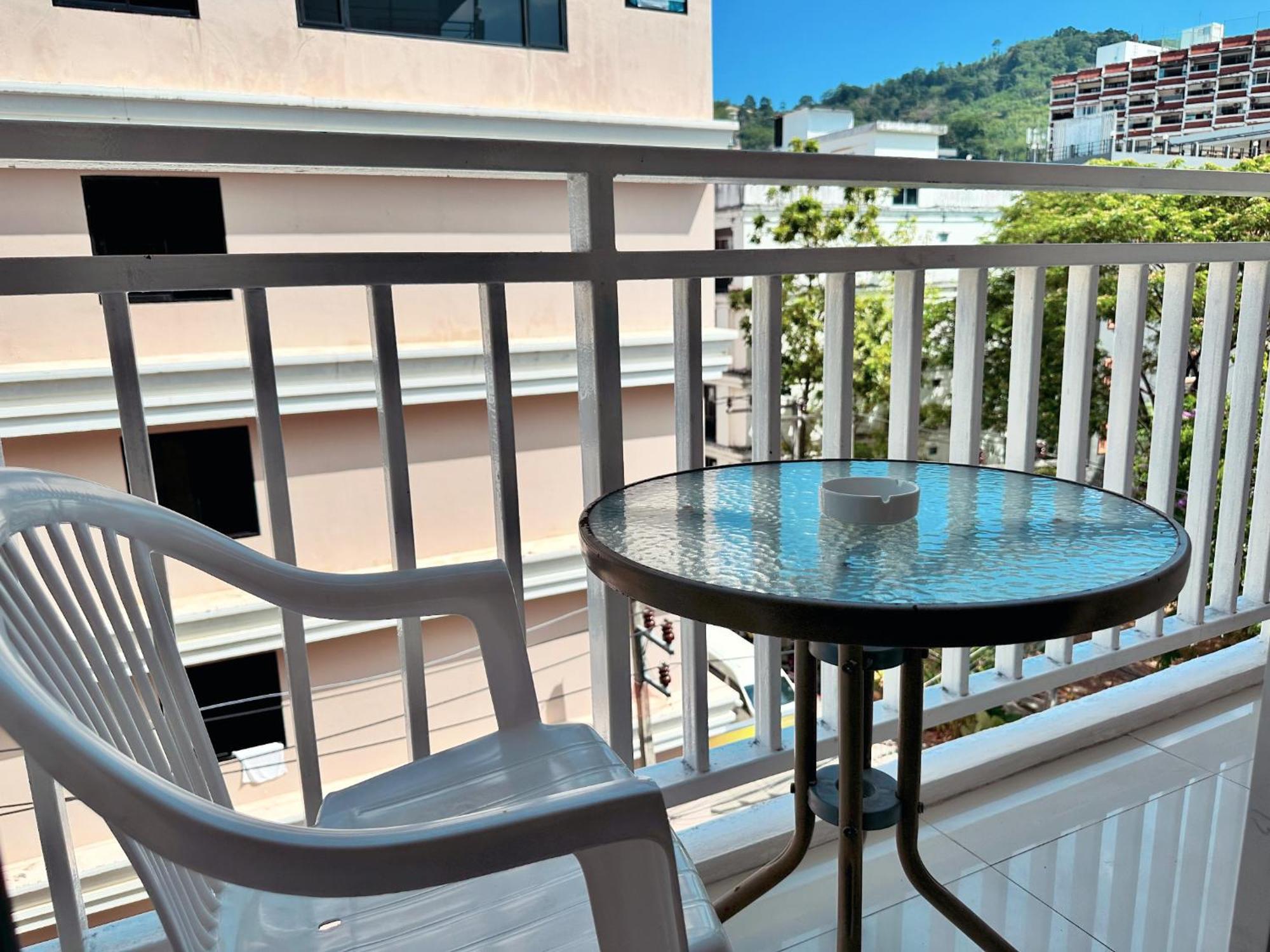 Issara Patong Beach Ngoại thất bức ảnh